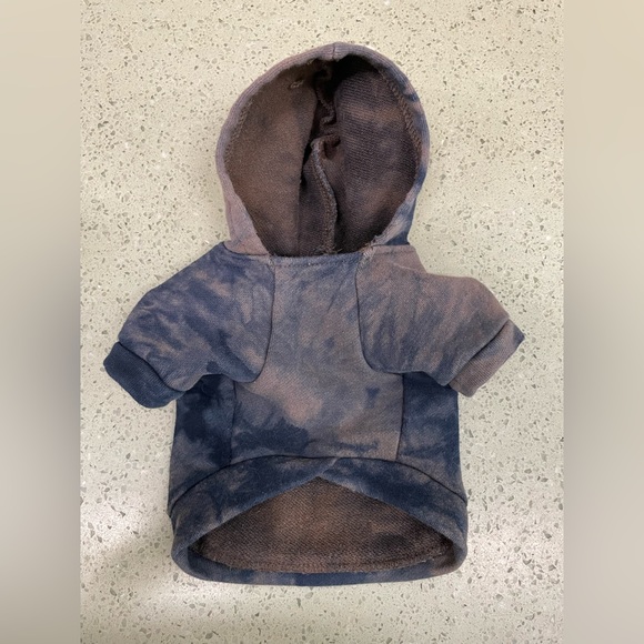 size XS Dog hoodie! Pre-owned and LOVED. - Picture 3 of 5
